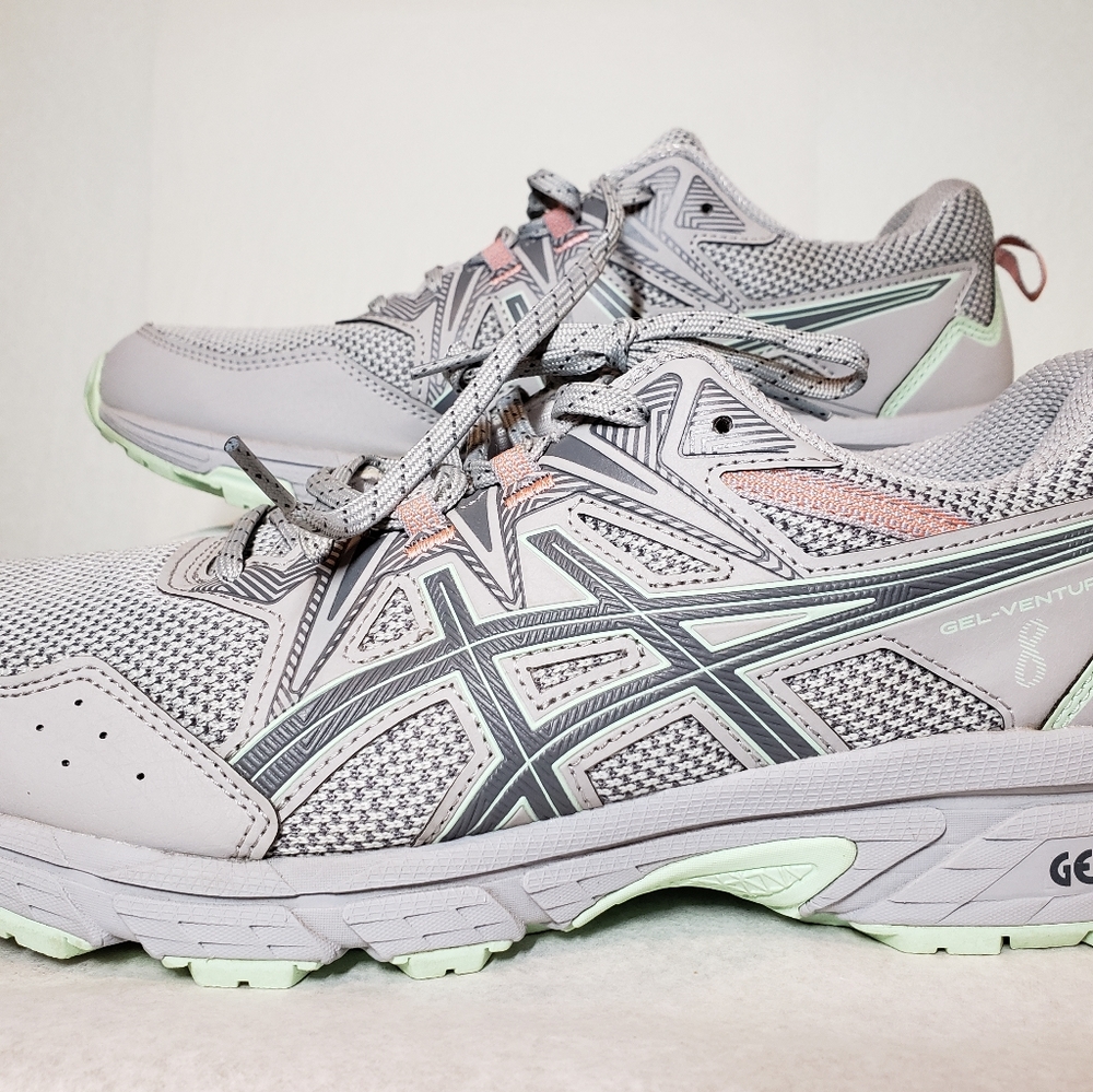 Asic running shoes